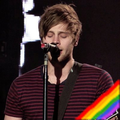 just an account dedicated to luke during slfl tour! personal:@gwcfIuke