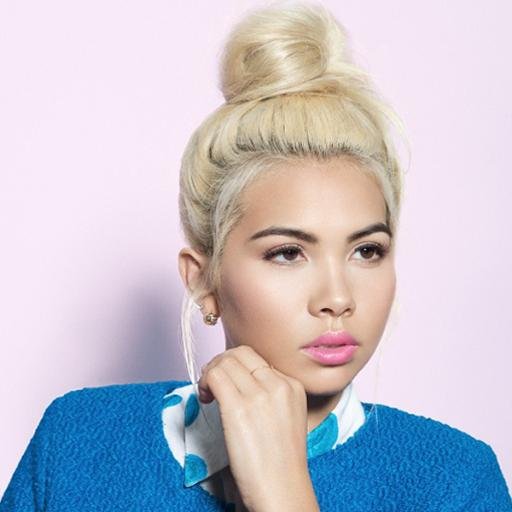 @HayleyKiyoko Fans Club desde 2014.Nos siguió y oficializo el 5 de enero de 2015