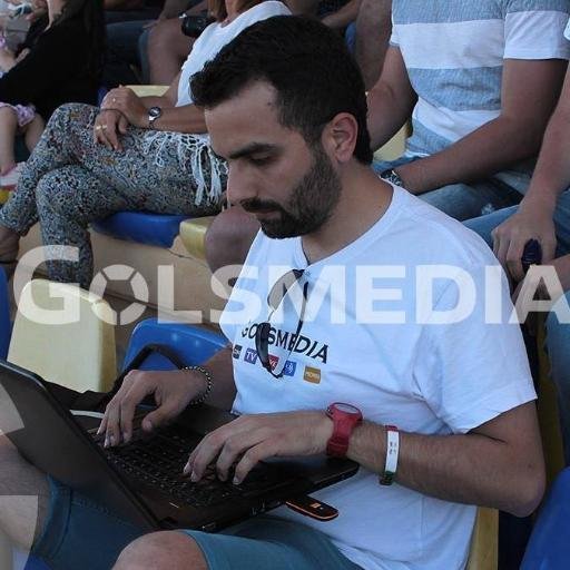 Seguidor del fútbol regional valenciano 🧐 

#OficinalPortátil ⚽️💻
