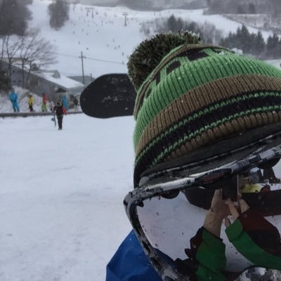 はじめまして。篠宮と申します。暗号通貨の知識と、これからの将来生についてツイートしていきます。ブロックチェーンの技術はこれから先、大手銀行、各企業が取り入れていきます。私はこれからこの技術を生かした、革新的なビジネスの波を感じとり、飛躍します。正しい知識と将来伸びるコインをツイートしていきます。
