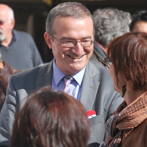 Maire de Crest, ancien Ministre et président de #DroitAuCoeur