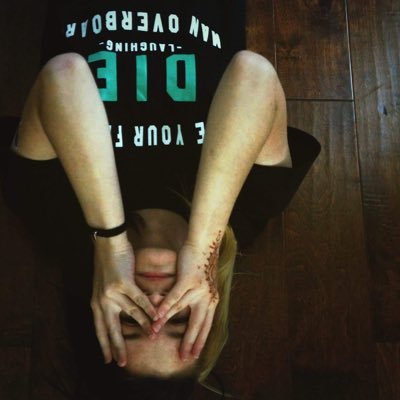 learningtofall's profile picture. 