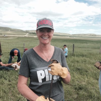 Mother of four gorgeous girls and happily ranching with my hubby Alex.
