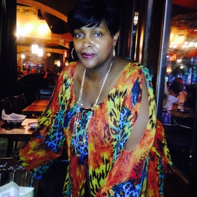 RochelleGollid1's profile picture. 