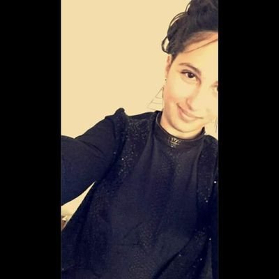 snapchat: Maevabendjeddou
instagrame: maevabdj
périscope: maevabdj