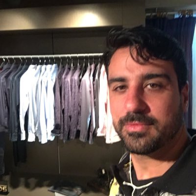 Formado em Publicidade e Propaganda Trabalha como representante comercial DOCTHOS/ DIANNA confecções