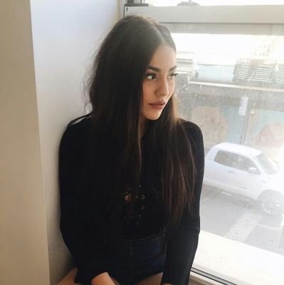 blueRPGflame's profile picture. Spécimen de type humain, qui manifeste à un haut degré l'enthousiame, la douceur et le calme.