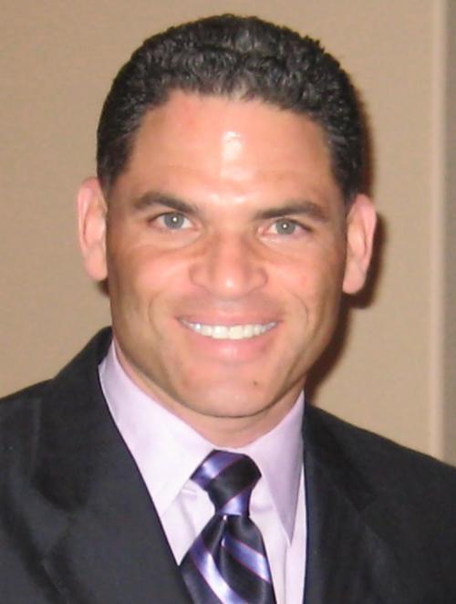 Speaker, Trainer, Coach, Pilot, Serial Entrepreneur, Scuba Bum, Corporate Escape Artist, Sunshine Addict & Fitness Enthusiast