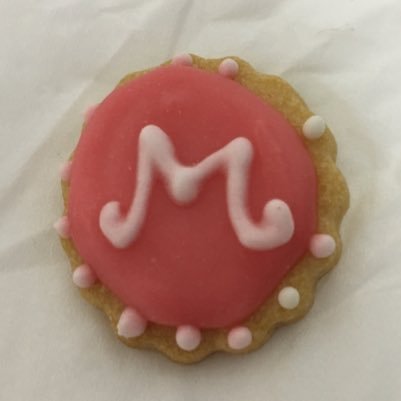 suashi_k's profile picture. 元クロムモリブデン＆元ワイアーの女優三好淑子が素敵な方々を招聘し公演する一人ユニット(2007〜')。公演情報だけでなく、個人的な独り言もつぶやきます 。 ブログはメンテ中。