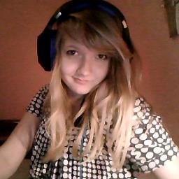 Zumbadilla_'s profile picture. Lokilla que adora YouTube 

SOY UNA NIÑA RATA jajaja