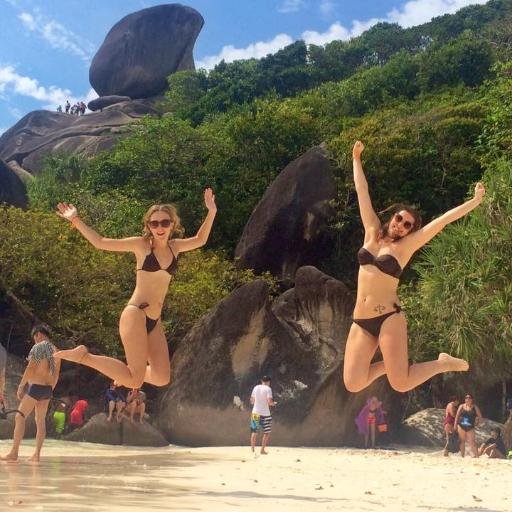 ChloeSingleton2's profile picture. 