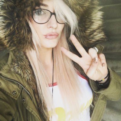 lolabizzle27's profile picture. 