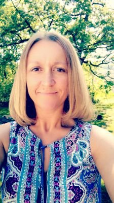 Dawson098's profile picture. Educator & Mom of Boys💛 Grow your 🧠 daily. Tator tots...still amazing. Strong back, soft front, wild heart! Speak truth to bullsh*t. Clear is kind.