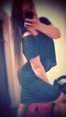 Talented Illustrator Artist,Photographer,GoGo Dancer,Raver Gurl,UnderGround Social Media Promoter,Video Game Expert,Loves ComicBooks !! Mooglegurl72@gmail.com