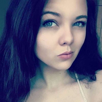 IG @sweet_nothings08 | SC @smiles-4miles ♥️ easy-bake oven master chef, fearless af and no, I'm not scared of spiders