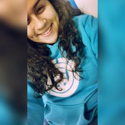 PowhBibi's profile picture. Em um Relacionamento Sério..