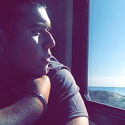 estradajulian35's profile picture. 