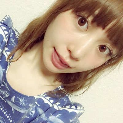 福島県在住。推し:ユウ華🌷清水梨紗、森宮あい、吉田芽梨奈、葵音琴。地元でバンドセットが似合うアイドルグループを作るのが夢です。地方住みなので推しにたくさん会えないのが悩みです👑殿堂入り:木村ミサちゃん。提唱者型(INFJ)猫🐈好きです