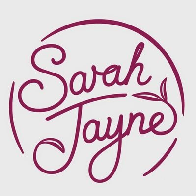 sarahjayneweave's profile picture. Willow sculptor and designer maker