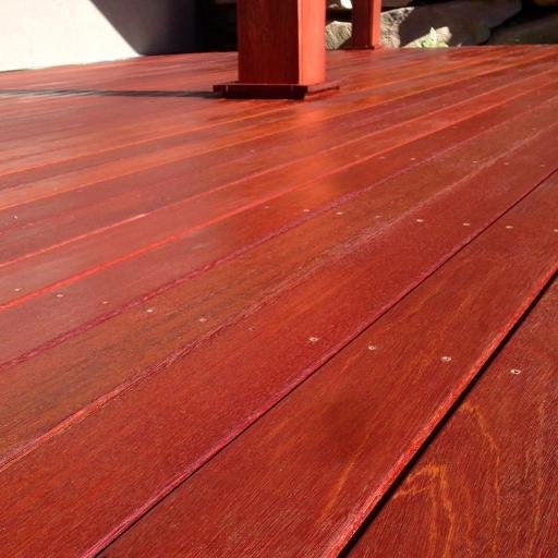 The team at Viewpoint installs enough vinyl each year for you to be sure that you can enjoy worry and maintenance free outdoor living!