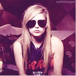 LegendBalloons's profile picture. ”Five Nights At Freddy's is this where you wanna be? I just don't get it” ”@YcuDcntKncw Don't let me go. You're the only thing to keep me sane” FNAF.