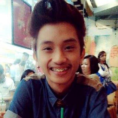 simple,dancer,dotaplayer(rakker),18yrs oLd,BSHRM student at wlang magawang tama ! xD