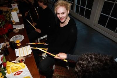 i love michael clifford as a friend and he's my idol and i wish one day i can meet him and tell him how awsome he is!!