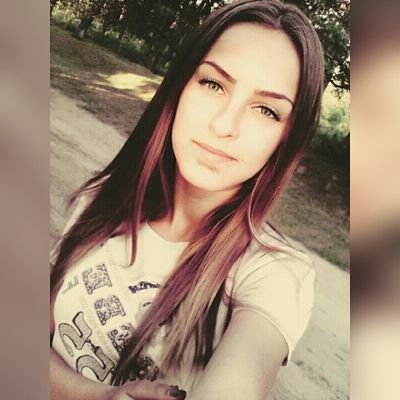 Juliaa01101's profile picture. 