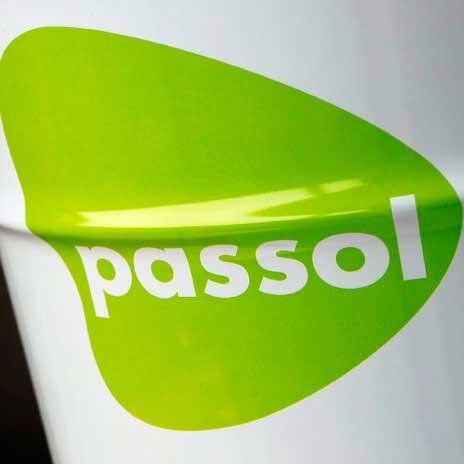 Somos una Empresa Química de la Quinta Región que trabaja con Pasión desde 1976 para entregar soluciones innovadoras y sustentables a nuestros Clientes.