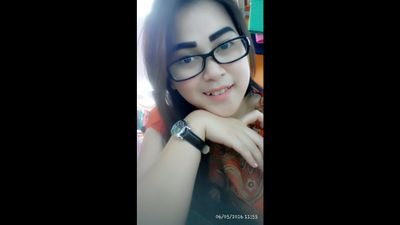 Tangan Tuhan sedang merenda suatu karya yang Agung Mulia .. Saat nya kan tiba nanti kau lihat pelang kasih Nya ~~