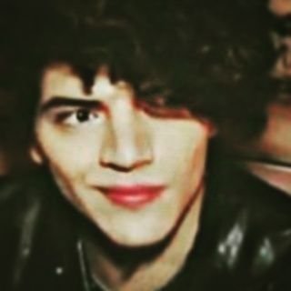 freddy_landia's profile picture. Dándoles lata en fb desde el 15 de noviembre del 2013. 
Pon tus sueños a volar.