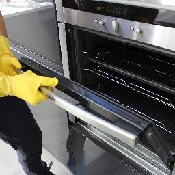 We Clean Ovens in Chelmsford to a professional standard at a cost that will be rather pleasing!