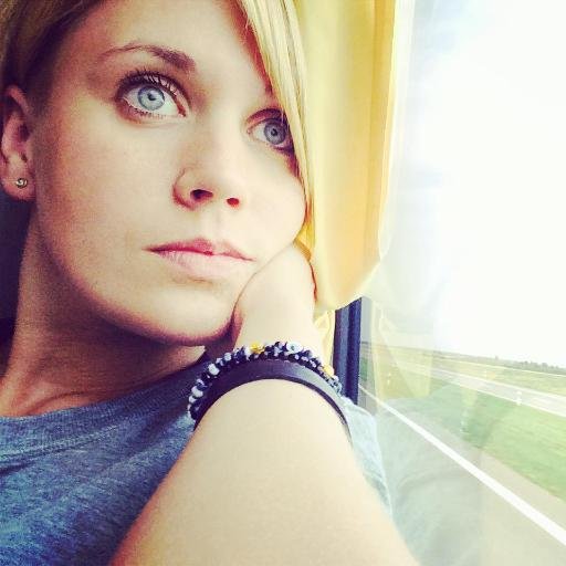 thegardenfool's profile picture. Katrai patiesībai ir otra puse - arī patiesa. 
Kā dienai ir nakts un rītam vakars.