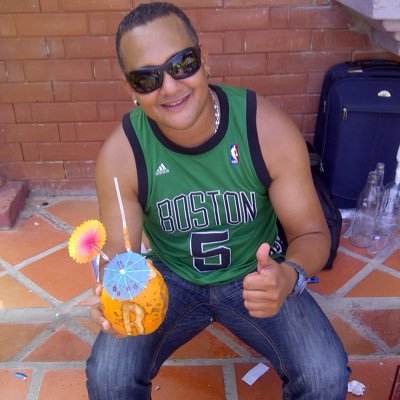 iamrafarodrigue's profile picture. Loco de nacimiento...