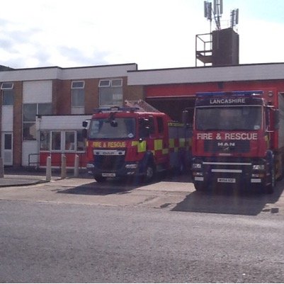 Twitter account for South Shore Fire Station @LancashireFRS (Account not 24hrs) DO NOT REPORT EMERGENCIES HERE