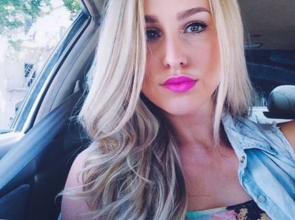 clntmills's profile picture. 