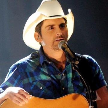 We support the country musician&singer-songwriter Brad Paisley. This is a fan-page. Follow Brad on here: @BradPaisley