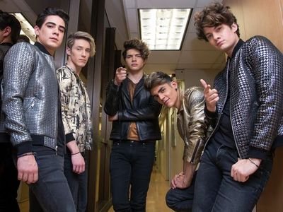 somos coders salvadoreña si eres coders siguenos y apoyemos a cd9 siempre sigues tu sueños