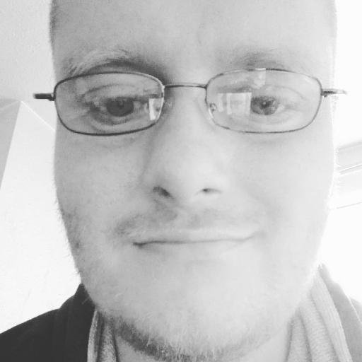 hi im steve a nice guy looking for friends and a laugh!