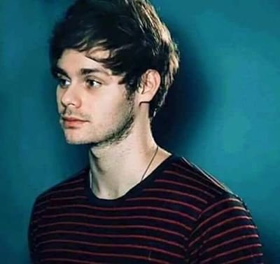 THIS IS A FREE FOLLOW! FOLLOW -- @mmgaloso !!!❤
