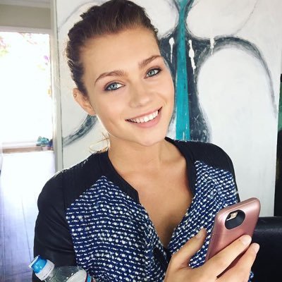 KrisRPGWHS's profile picture. fuck off. Sœur de Theo