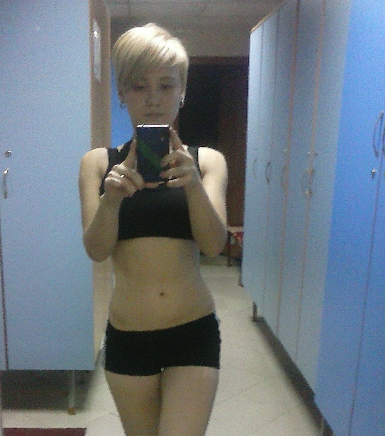 aanikkaaa's profile picture. -