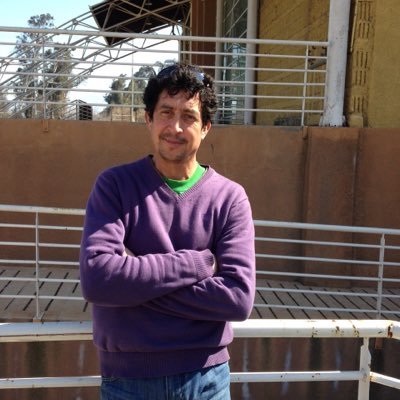 Soy un romántico feliz y enamorado de la vida