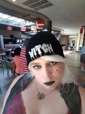 purpletulekitty's profile picture. 24 cosplayer living in hampton roads. love horror and comics