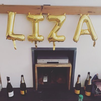 Official Twitter of Liza Finn: dreamer, songwriter & singer based in East London. #londonsongbird 
http://t.co/bwXOOQ4GNV http://t.co/oXs8vFtwT4