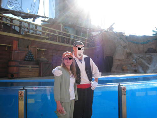 MrsNutcase215's profile picture. stay at home mom who enjoys sideway glances and apprehensive looks