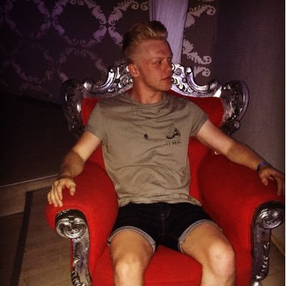 Dannnnny_w's profile picture. Bartender & Biomed graduate 🍻💉