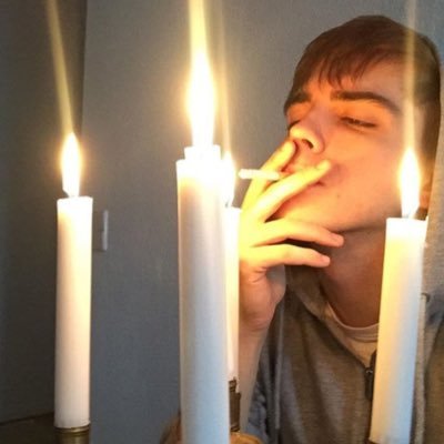 leorpgflame's profile picture. 