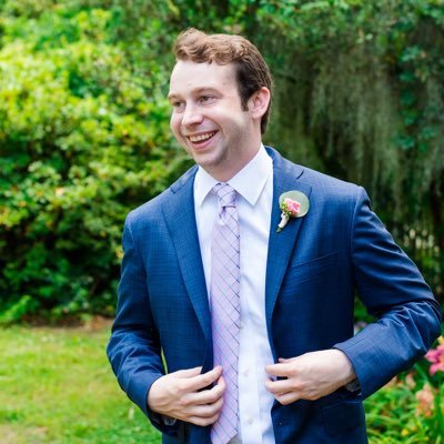 MA native, pats/sox fan. Ex-campaign manager for @mayorbronin, @senblumenthal, @mayorbyronbrown, @scdp & @kristenforfl | husband of @alyjo85 | tweets are mine