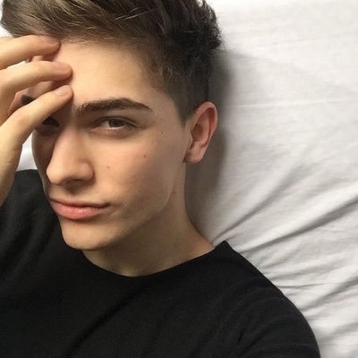 nicorpgwhs's profile picture. jui le vampire kingking